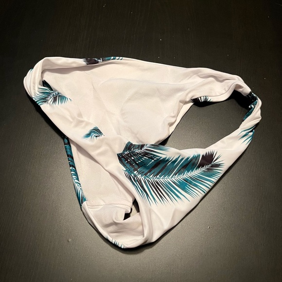 White & Green Palm Leaf High Cut Bikini Bottom, Size Medium - Picture 3 of 3